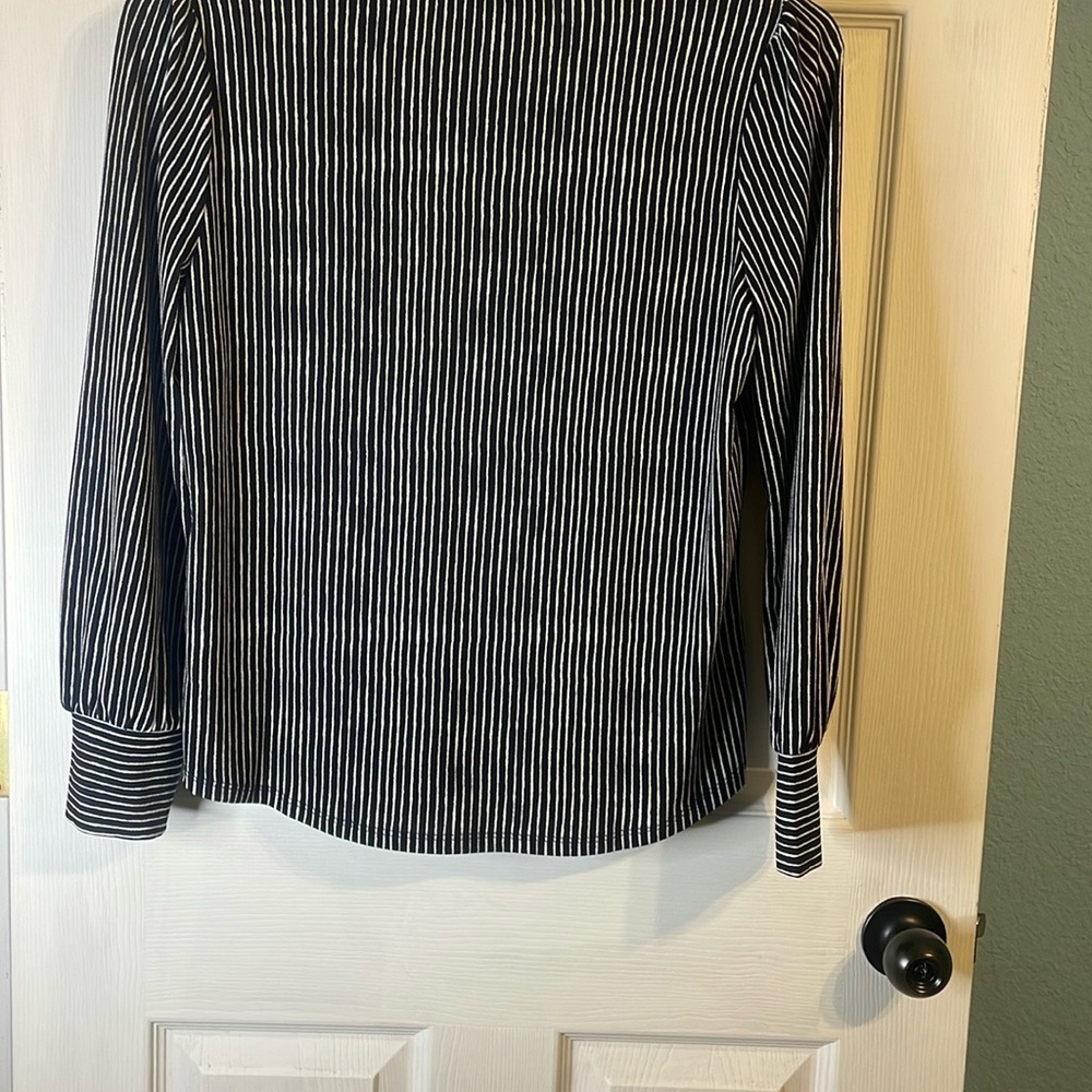 Adrianna Papell Black and White Fitted Blouse - Picture 3 of 4